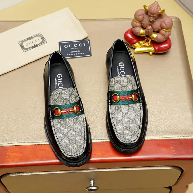 gucci oxfords chaussures pour homme s_1243772